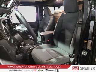 2026 Jeep Wrangler 4-Door SAHARA in Pointe-Aux-Trembles, Quebec - 6 - w320h240px