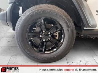 Jeep Wrangler Sport Altitude 2023 à Pointe-Aux-Trembles, Québec - 4 - w320h240px