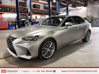 Lexus IS IS 300 + AWD + V6 3.5L + TOIT OUVRANT 2019 à Pointe-Aux-Trembles, Québec - 4 - w320h240px