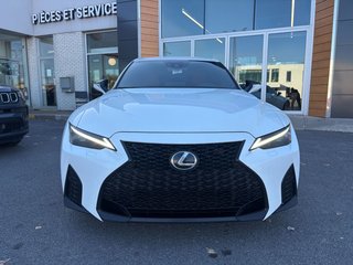 Lexus IS 300 F SPORT 2021 à Pointe-Aux-Trembles, Québec - 2 - w320h240px
