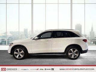 2020 Mercedes-Benz GLC GLC 300 + AWD + CUIR + CARPLAY in Pointe-Aux-Trembles, Quebec - 5 - w320h240px