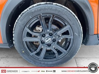 2023 Nissan Kicks SR + FWD + CUIR + CARPLAY in Pointe-Aux-Trembles, Quebec - 6 - w320h240px