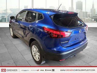 2018 Nissan Qashqai SV + TOIT OUVRANT + ATTACHE-REMORQUE in Pointe-Aux-Trembles, Quebec - 4 - w320h240px