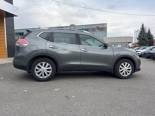 2016 Nissan Rogue in Pointe-Aux-Trembles, Quebec - 4 - w320h240px