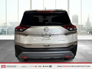 Nissan Rogue SV + TOIT OUVRANT + AWD + CLIMATISATION + CARPLAY 2023 à Pointe-Aux-Trembles, Québec - 3 - w320h240px