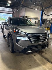 Nissan Rogue Platinum 2025 à Pointe-Aux-Trembles, Québec - 2 - w320h240px