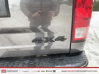 2021 Ram 1500 Classic EXPRESS + 4X4 + QUAD CAB + NIGHT EDITION in Pointe-Aux-Trembles, Quebec - 4 - w320h240px