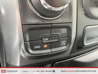 2022 Ram 1500 Classic SLT + 4X4 + CREW CAB + V8 in Pointe-Aux-Trembles, Quebec - 5 - w320h240px