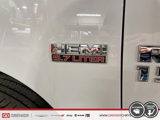 Ram 1500 SPORT + 4X4 + V8 HEMI 5.7L + CREW CAB + TOIT OUVRA 2017 à Pointe-Aux-Trembles, Québec - 6 - w320h240px