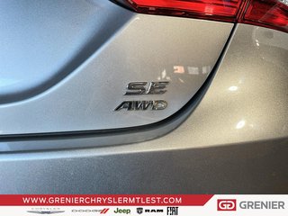 Toyota Camry SE + AWD + GROUPE ELECTRIQUE 2021 à Pointe-Aux-Trembles, Québec - 4 - w320h240px