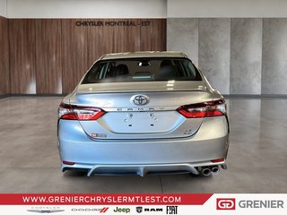 Toyota Camry SE + AWD + GROUPE ELECTRIQUE 2021 à Pointe-Aux-Trembles, Québec - 3 - w320h240px