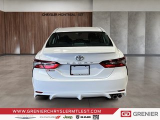 2023 Toyota Camry SE + CUIR + CARPLAY in Pointe-Aux-Trembles, Quebec - 3 - w320h240px