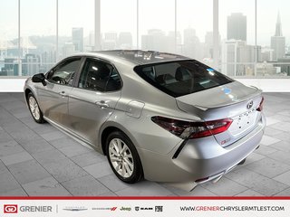 2024 Toyota Camry SE + CUIR + CARPLAY in Pointe-Aux-Trembles, Quebec - 5 - w320h240px