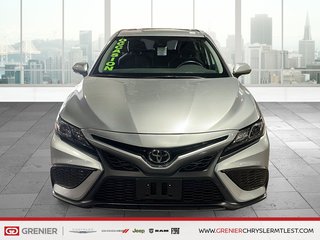 2024 Toyota Camry SE + CUIR + CARPLAY in Pointe-Aux-Trembles, Quebec - 2 - w320h240px