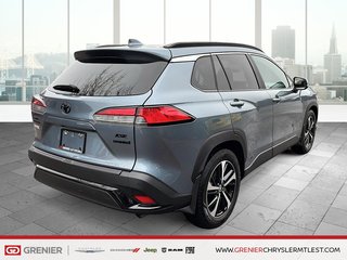 2024 Toyota Corolla Cross XSE HYBRIDE + AWD + TOIT OUVRANT in Pointe-Aux-Trembles, Quebec - 4 - w320h240px