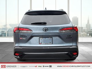 2024 Toyota Corolla Cross XSE HYBRIDE + AWD + TOIT OUVRANT in Pointe-Aux-Trembles, Quebec - 3 - w320h240px