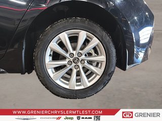 2025 Toyota Corolla Hatchback SE PLUS + FWD + GROUPE ELECTRIQUE in Pointe-Aux-Trembles, Quebec - 5 - w320h240px
