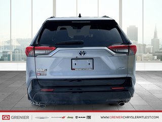 Toyota RAV4 Prime XSE + HYBRIDE + AWD + TOIT OUVRANT 2024 à Pointe-Aux-Trembles, Québec - 3 - w320h240px
