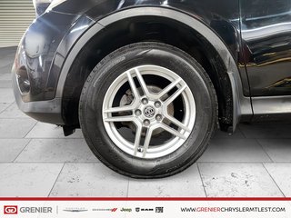Toyota RAV4 LE + BLUETOOTH + CLIMATISATION 2015 à Pointe-Aux-Trembles, Québec - 4 - w320h240px