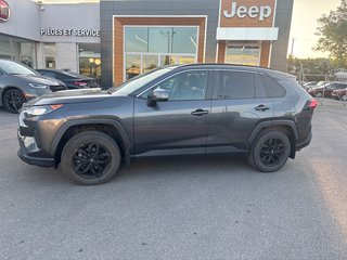 Toyota RAV4 LE 2020 à Pointe-Aux-Trembles, Québec - 6 - w320h240px
