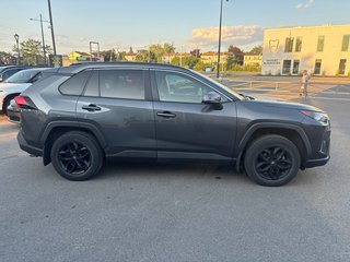 Toyota RAV4 LE 2020 à Pointe-Aux-Trembles, Québec - 4 - w320h240px