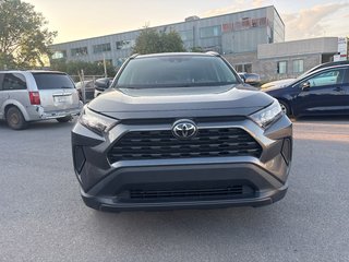 Toyota RAV4 LE 2020 à Pointe-Aux-Trembles, Québec - 2 - w320h240px