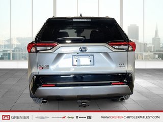 Toyota RAV4 XSE HYBRIDE + AWD + TOIT OUVRANT 2021 à Pointe-Aux-Trembles, Québec - 3 - w320h240px