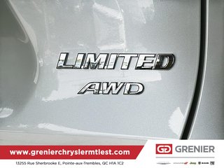 2023 Toyota RAV4 Limited in Pointe-Aux-Trembles, Quebec - 5 - w320h240px