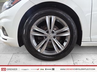 Volkswagen Jetta HIGHLINE + MANUELLE + TOIT OUVRANT 2019 à Pointe-Aux-Trembles, Québec - 6 - w320h240px