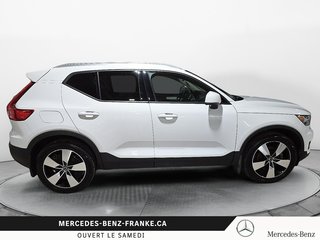 2021 Volvo XC40 Momentum