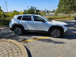 2024 Mazda CX-50 GT