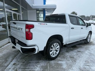 Chevrolet Silverado 1500 Custom 2021 à Edmundston, Nouveau-Brunswick - 5 - w320h240px