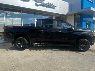 2024  Silverado 1500 Custom Trail Boss in Edmundston, New Brunswick - 3 - w320h240px