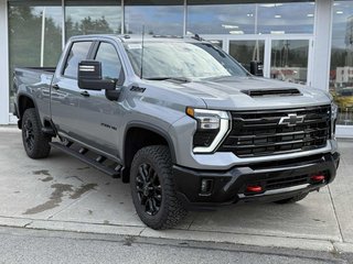 Chevrolet Silverado 2500 4WD LT Crew  2026 à Edmundston, Nouveau-Brunswick - 2 - w320h240px