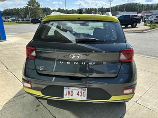 Hyundai Venue Trend w/Urban Pkg/Grey-Lime Interior 2020 à Edmundston, Nouveau-Brunswick - 5 - w320h240px
