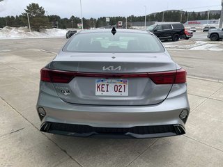 Kia Forte  2024 à Edmundston, Nouveau-Brunswick - 5 - w320h240px