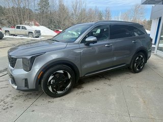 2025 Kia Sorento Plug-In Hybrid SX in Edmundston, New Brunswick - 4 - w320h240px