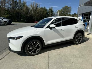 Mazda CX-5  2023 à Edmundston, Nouveau-Brunswick - 4 - w320h240px