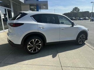 Mazda CX-5  2023 à Edmundston, Nouveau-Brunswick - 5 - w320h240px
