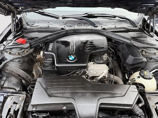 2016 BMW 4 Series 428i xDrive in Drummondville, Quebec - 4 - w320h240px