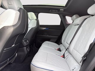 2026 Cadillac Optiq-V V-Series in Drummondville, Quebec - 8 - w320h240px