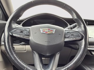 2020 Cadillac XT4 AWD Luxury in Drummondville, Quebec - 11 - w320h240px