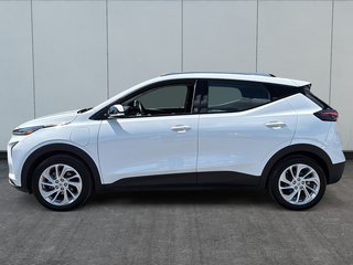 2023 Chevrolet Bolt EUV LT in Drummondville, Quebec - 5 - w320h240px
