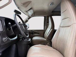 2022 Chevrolet Express Cargo Van LWB in Drummondville, Quebec - 6 - w320h240px