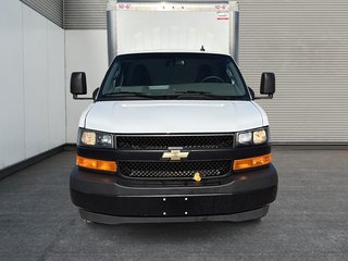 2023 Chevrolet EXPRESS CUTAWAY 3500 BASE in Drummondville, Quebec - 2 - w320h240px