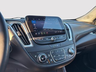 2023 Chevrolet Malibu 2LT in Drummondville, Quebec - 18 - w320h240px