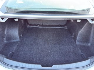 Chevrolet Malibu 2LT 2023 à Drummondville, Québec - 6 - w320h240px