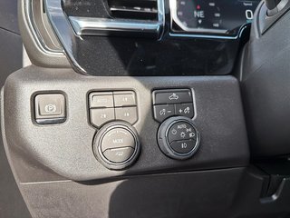 2026 Chevrolet Silverado 1500 RST in Drummondville, Quebec - 10 - w320h240px