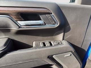 2026 Chevrolet Silverado 1500 RST in Drummondville, Quebec - 9 - w320h240px