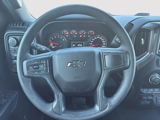 Chevrolet Silverado 1500 Custom Trail Boss 2026 à Drummondville, Québec - 12 - w320h240px